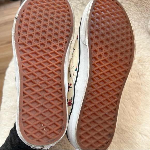 Vans White Floral Slide On Shoes Size 7.5 - Picture 3 of 5